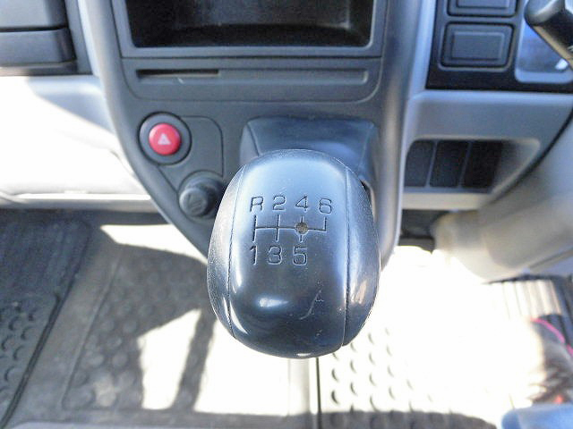 三菱ふそうキャンターアルミブロック小型（2t・3t）[写真21]