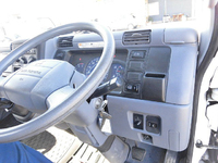 三菱ふそうキャンターアルミブロック小型（2t・3t）[写真24]