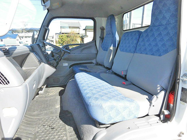 三菱ふそうキャンターアルミブロック小型（2t・3t）[写真27]