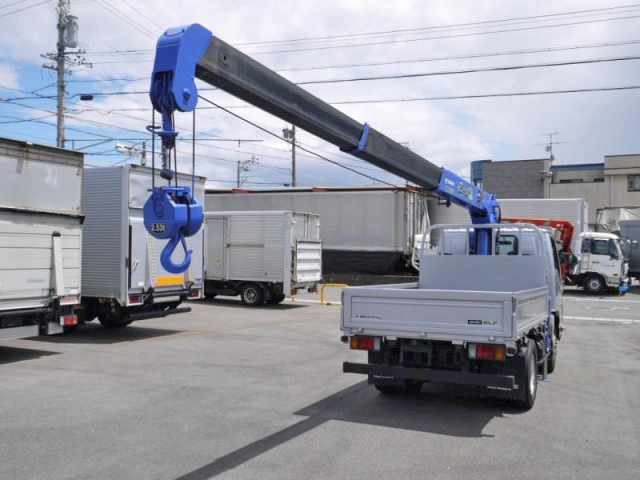 いすゞエルフクレーン3段小型（2t・3t）[写真02]