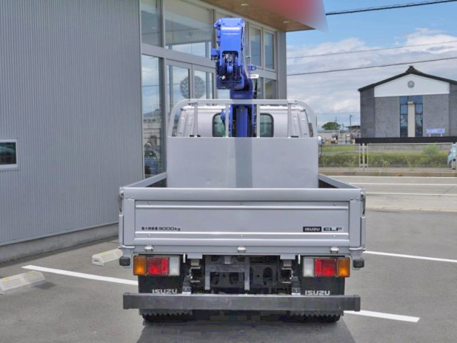 いすゞエルフクレーン3段小型（2t・3t）[写真09]