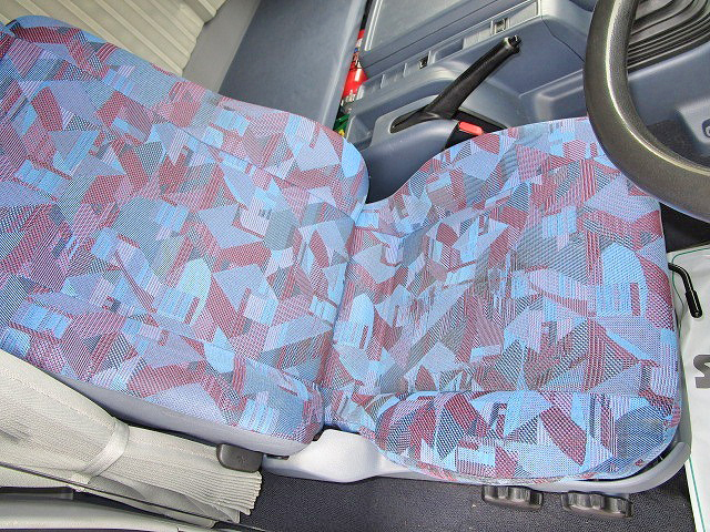 日野レンジャーアルミウイング中型（4t）[写真34]