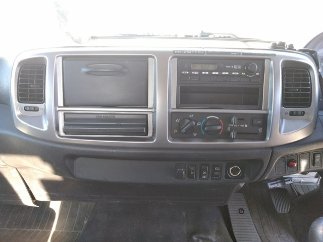 日野レンジャークレーン4段中型（4t）[写真36]