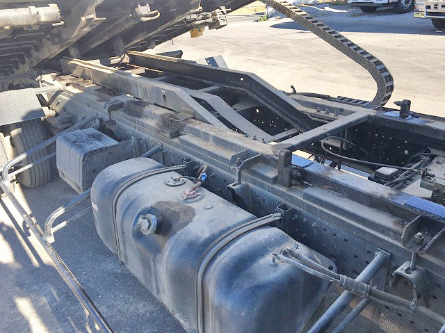 いすゞエルフセーフティローダー小型（2t・3t）[写真13]