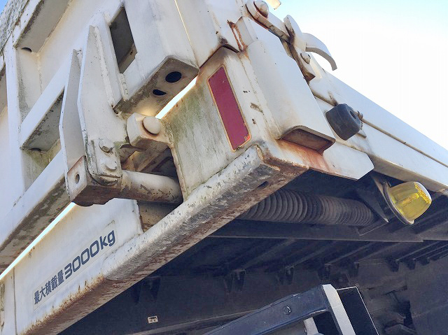 いすゞエルフセーフティローダー小型（2t・3t）[写真17]