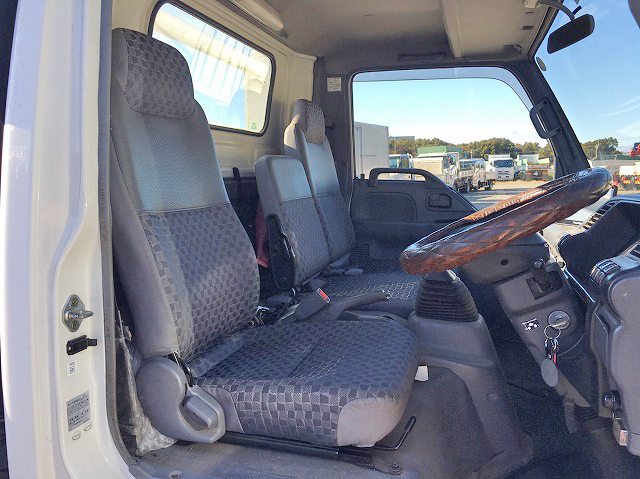 いすゞエルフセーフティローダー小型（2t・3t）[写真29]