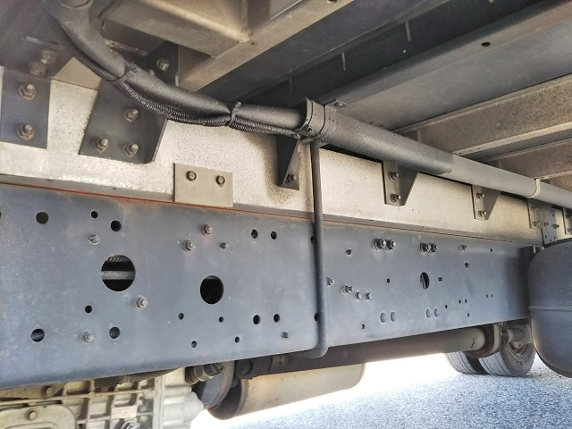 三菱ふそうファイターアルミウイング中型（4t）[写真15]