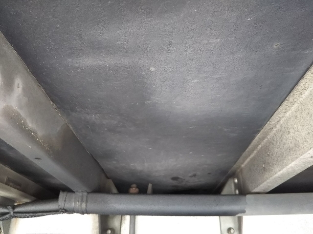 三菱ふそうファイターアルミウイング中型（4t）[写真18]