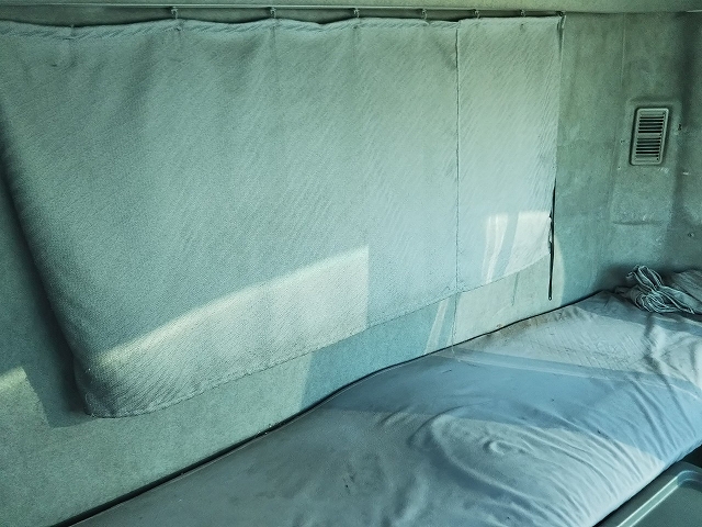 三菱ふそうファイターアルミウイング中型（4t）[写真30]