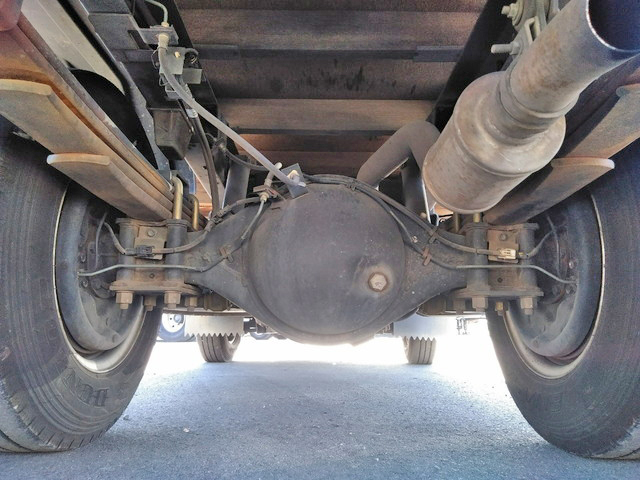 いすゞエルフ平ボディ小型（2t・3t）[写真20]