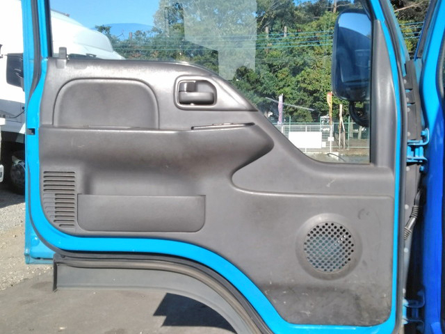 いすゞエルフ平ボディ小型（2t・3t）[写真26]