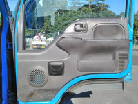 いすゞエルフ平ボディ小型（2t・3t）[写真27]