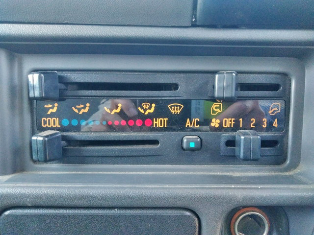 いすゞエルフ平ボディ小型（2t・3t）[写真34]