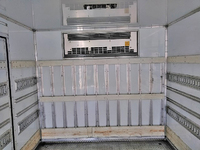 いすゞフォワード冷凍車（冷蔵車）中型（4t）[写真11]