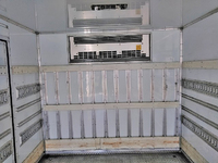 いすゞフォワード冷凍車（冷蔵車）中型（4t）[写真11]