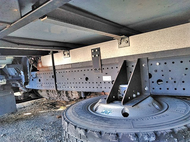 いすゞフォワード冷凍車（冷蔵車）中型（4t）[写真24]