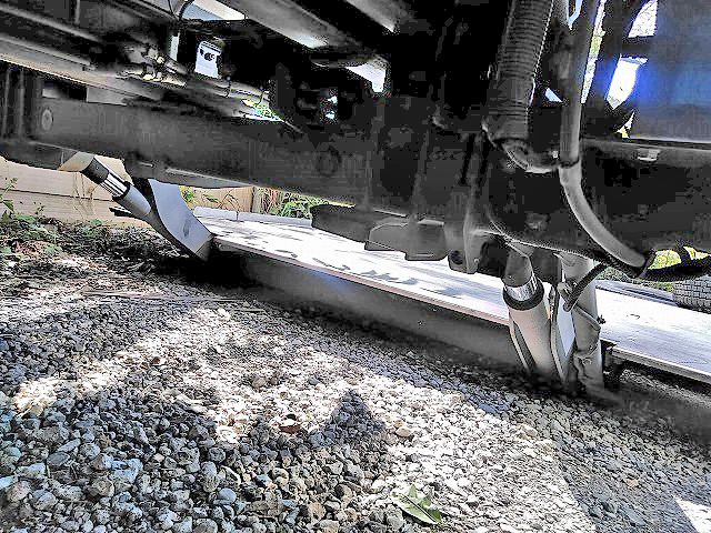 いすゞフォワード冷凍車（冷蔵車）中型（4t）[写真25]