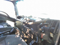 いすゞフォワード冷凍車（冷蔵車）中型（4t）[写真30]