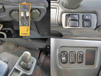 三菱ふそうファイターコンテナ専用車増トン（6t・8t）[写真19]