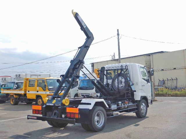 三菱ふそうファイターコンテナ専用車増トン（6t・8t）[写真02]