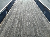 いすゞフォワードユニック4段中型（4t）[写真13]