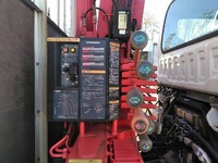 いすゞフォワードユニック4段中型（4t）[写真19]