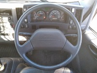 いすゞフォワードユニック4段中型（4t）[写真37]