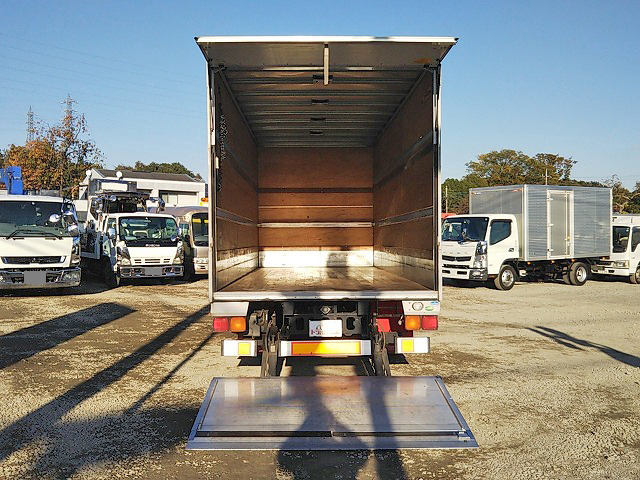 いすゞフォワードアルミバン中型（4t）[写真10]