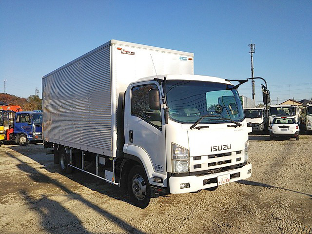 いすゞフォワードアルミバン中型（4t）[写真03]