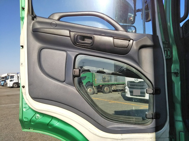 日野プロフィアアルミウイング大型（10t）[写真27]