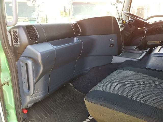 日野プロフィアアルミウイング大型（10t）[写真33]