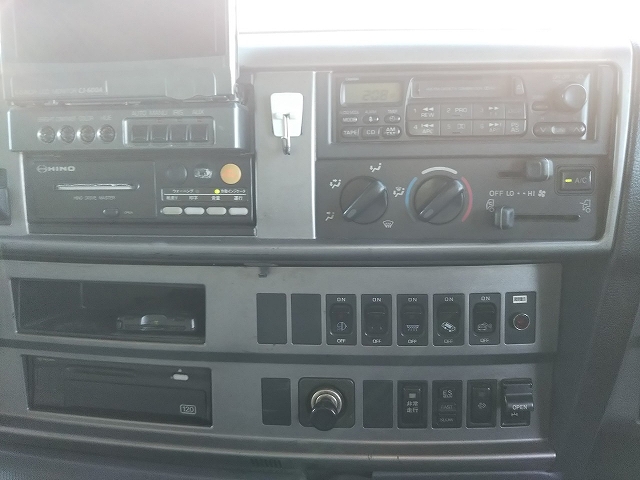 日野プロフィアアルミウイング大型（10t）[写真35]