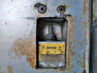 UDトラックスコンドル幌ウイング中型（4t）[写真11]