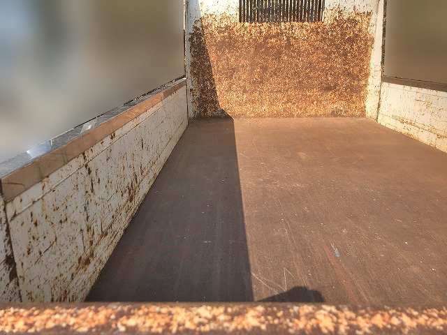 いすゞエルフダンプ小型（2t・3t）[写真08]