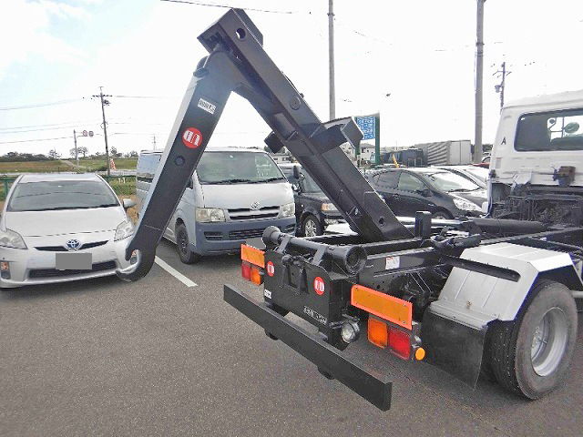 UDトラックスコンドルコンテナ専用車中型（4t）[写真09]