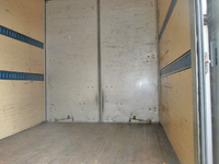 日野デュトロアルミバン小型（2t・3t）[写真06]