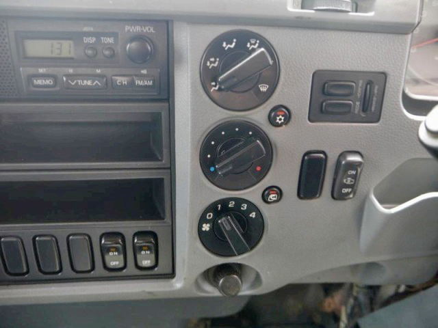 三菱ふそうファイターダンプ中型（4t）[写真20]