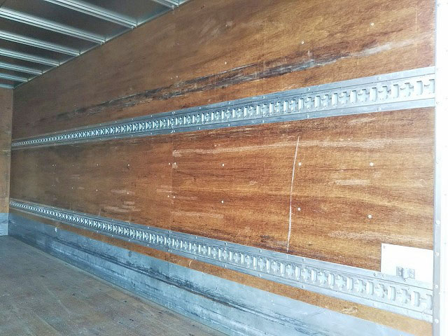 日野レンジャーアルミバン中型（4t）[写真13]