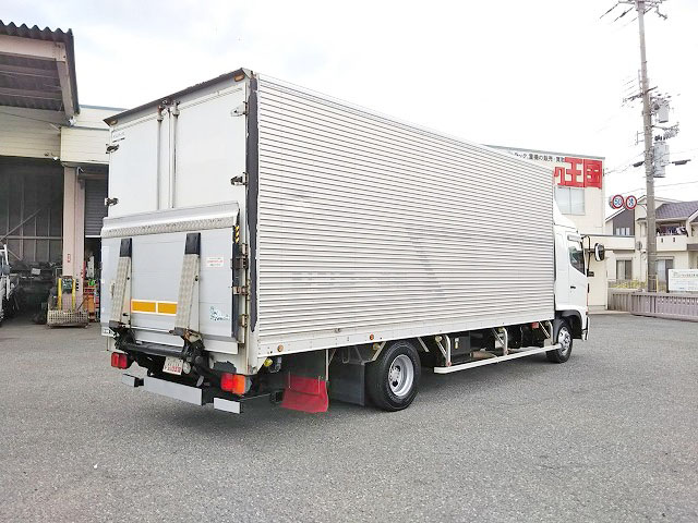 日野レンジャーアルミバン中型（4t）[写真02]