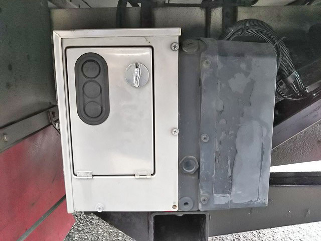 日野レンジャーアルミバン中型（4t）[写真25]