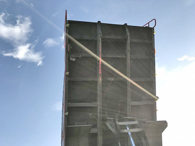 いすゞギガダンプ大型（10t）[写真14]