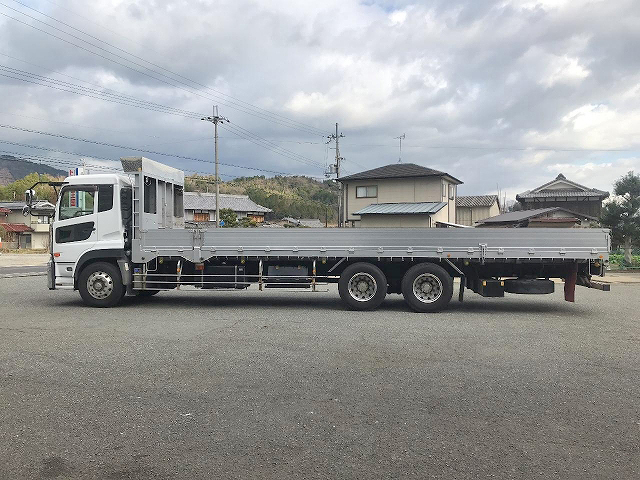 UDトラックスクオン平ボディ大型（10t）[写真05]