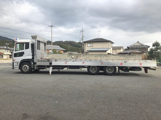 UDトラックスクオン平ボディ大型（10t）[写真06]