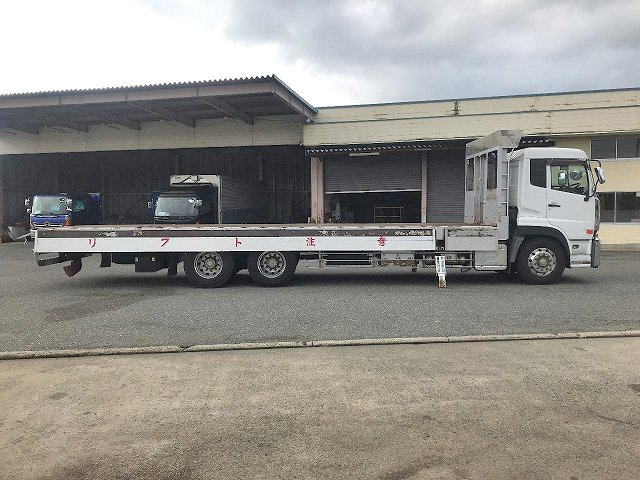 UDトラックスクオン平ボディ大型（10t）[写真08]
