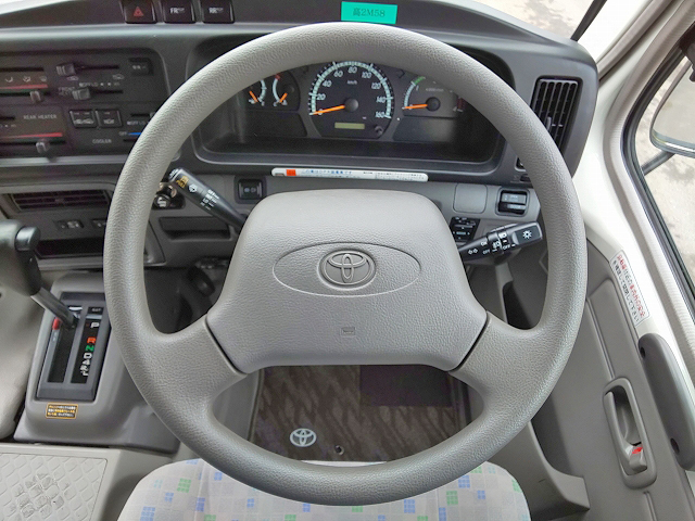 トヨタコースターマイクロバス[写真17]