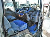 三菱ふそうキャンタークレーン付小型（2t・3t）[写真32]