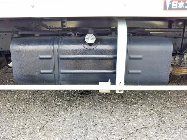 日野デュトロアルミバン小型（2t・3t）[写真18]