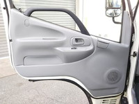 日野デュトロアルミバン小型（2t・3t）[写真28]