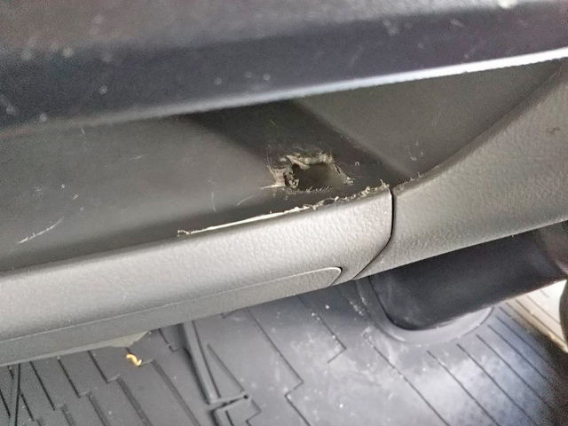 日野デュトロアルミバン小型（2t・3t）[写真35]