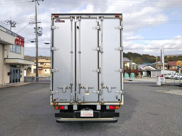 日野デュトロアルミバン小型（2t・3t）[写真09]